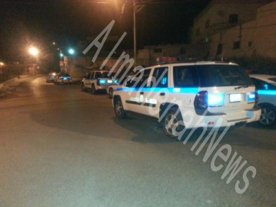 القبض على 7 مطلوبين تعرضوا لدورية للأمن العام في إربد ( صور)